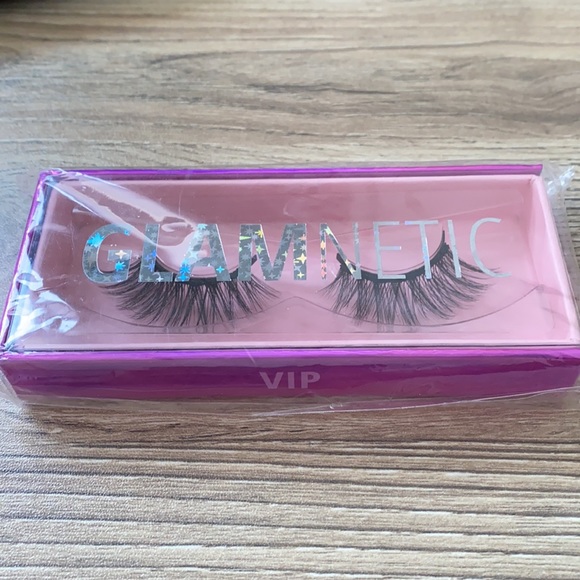 GLAMNETIC “VIP” MAGNETIC LASHES 😻😍 - Picture 6 of 7